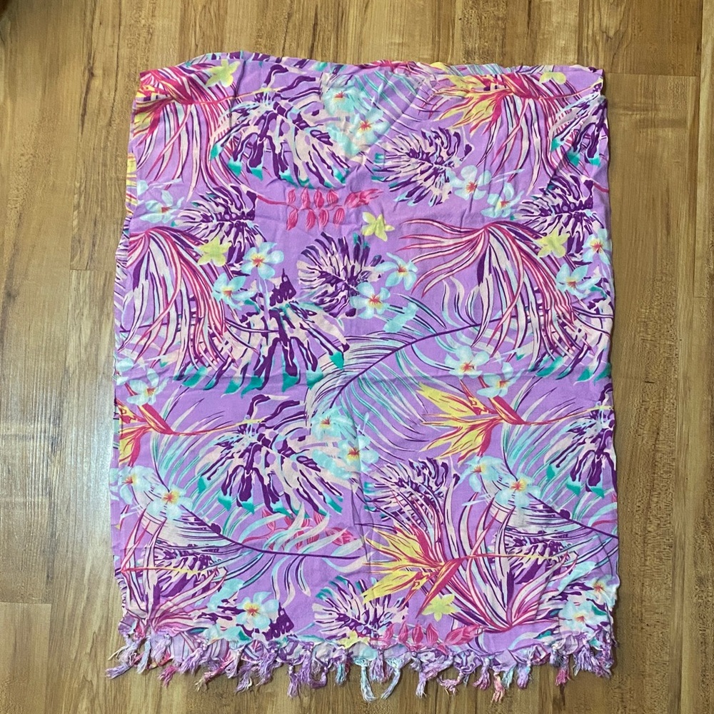 NWOT CoCo Beach Hawaii Tropical Floral Print Women’s Full Size Sarong